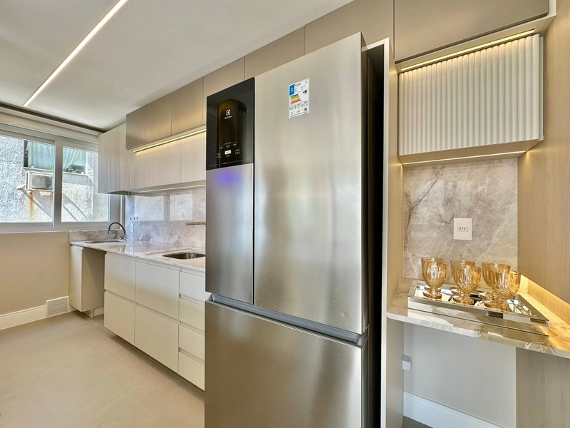 3 suítes decorado junto a praça Flavio Boianoviski: 14ª foto da galeria de imagens do imóvel