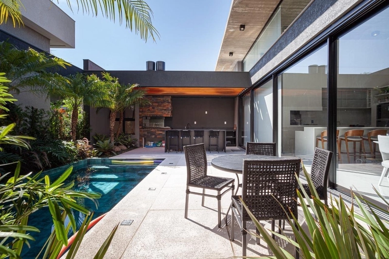 Casa Térrea Mobiliada – Condomínio Exclusivo: 2ª foto da galeria de imagens do imóvel