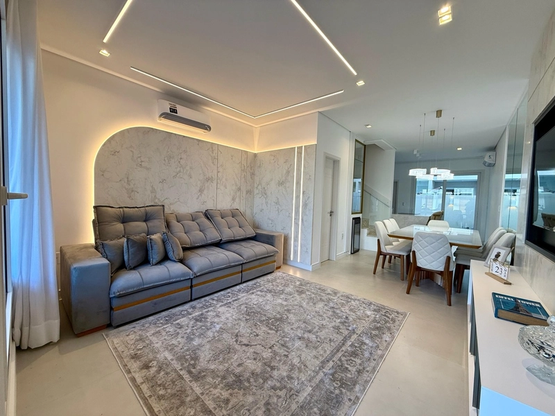 Casa de Alto Padrão com 2 Suítes em condomínio padrão resort: 1ª foto da galeria de imagens do imóvel