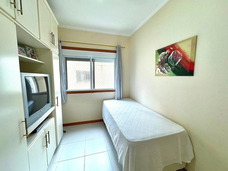 APARTAMENTO À AVENDA AO LADO DA PRAÇA FLÁVIO BOIANOVSKI: 12ª foto da galeria de imagens do imóvel