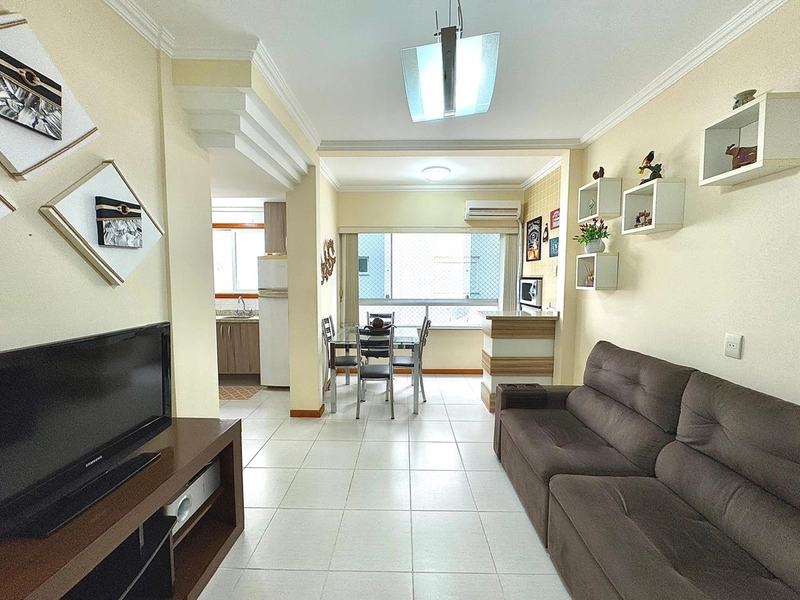 APARTAMENTO À AVENDA AO LADO DA PRAÇA FLÁVIO BOIANOVSKI: 4ª foto da galeria de imagens do imóvel