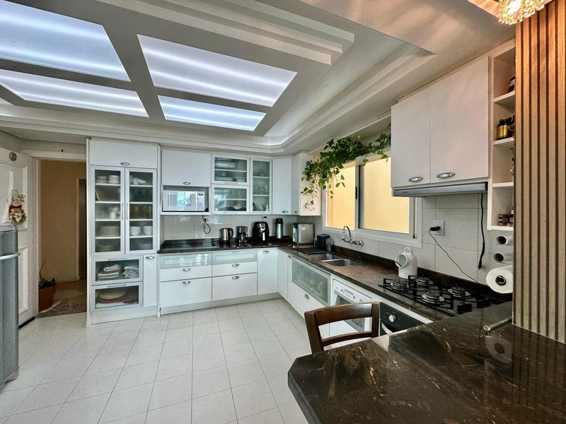APARTAMENTO À VENDA COM VISTA MAR E SERRA: 7ª foto da galeria de imagens do imóvel