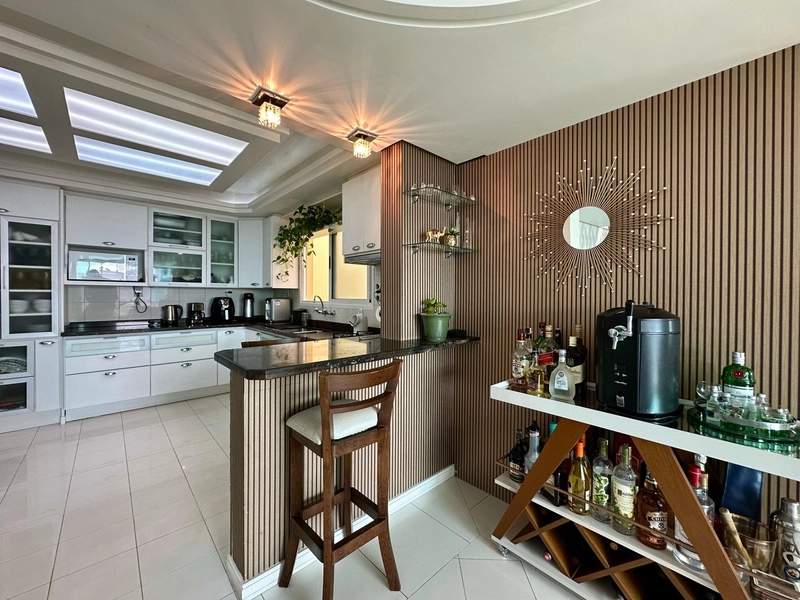 APARTAMENTO À VENDA COM VISTA MAR E SERRA: 6ª foto da galeria de imagens do imóvel