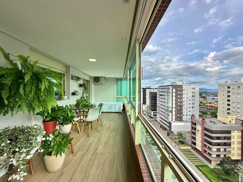 APARTAMENTO À VENDA COM VISTA MAR E SERRA: 4ª foto da galeria de imagens do imóvel