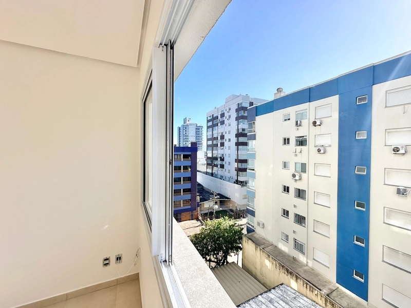 APARTAMENTO À VENDA 1 DORMITÓRIO LATERAL NORTE EM CAPÃO DA CANOA!: 2ª foto da galeria de imagens do imóvel