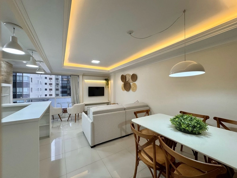 Apartamento 2 Dormitórios com Suíte – Próximo ao mar: 2ª foto da galeria de imagens do imóvel