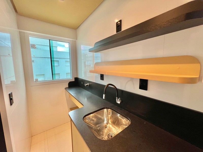 Apartamento mobiliado e decorado de dois dormitórios no Navegantes: 8ª foto da galeria de imagens do imóvel