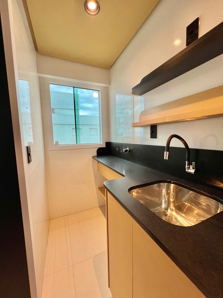 Apartamento mobiliado e decorado de dois dormitórios no Navegantes: 7ª foto da galeria de imagens do imóvel