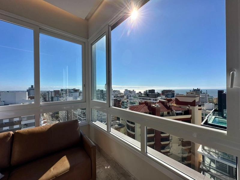 APARTAMENTO COM PÉ DIREITO DUPLO  À VENDA EM CAPÃO DA CANOA: 4ª foto da galeria de imagens do imóvel