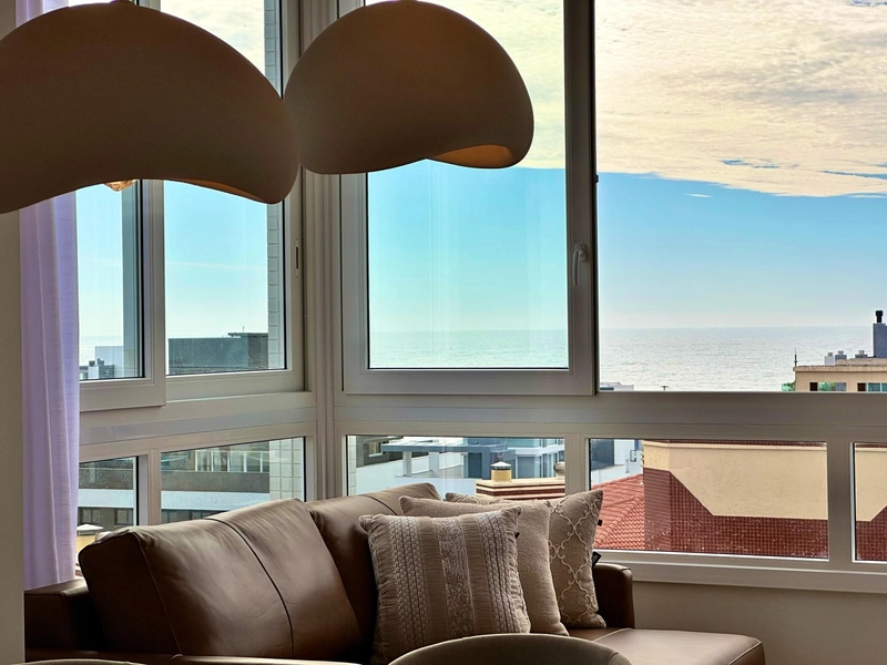 APARTAMENTO COM PÉ DIREITO DUPLO À VENDA EM CAPÃO DA CANOA: 5ª foto da galeria de imagens do imóvel
