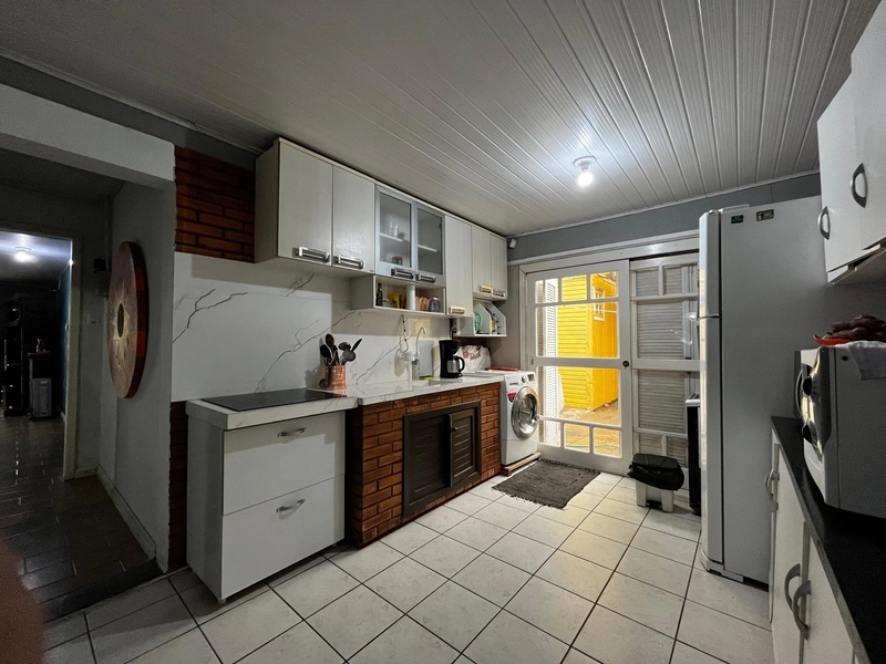 Casa com 04 dormitórios a 30 metros do mar: 9ª foto da galeria de imagens do imóvel