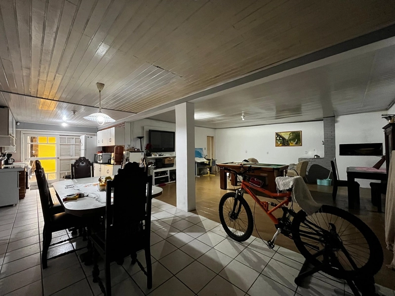 Casa com 04 dormitórios a 30 metros do mar: 11ª foto da galeria de imagens do imóvel