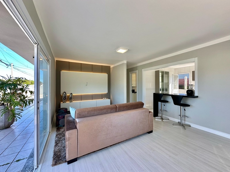 CASA PERTINHO DO MAR EM XANGRI-LÁ À VENDA !!!: 3ª foto da galeria de imagens do imóvel