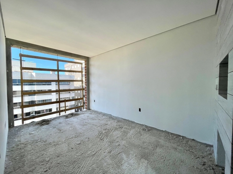 Apartamento á venda em edifício novo no bairro Zona Nova