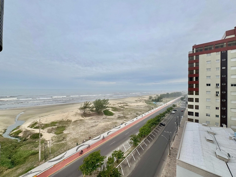 SACADA DE FRENTE PARA BEIRA MAR E CALÇADÃO: 30ª foto da galeria de imagens do imóvel