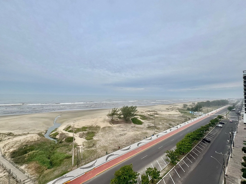 SACADA DE FRENTE PARA BEIRA MAR E CALÇADÃO: 22ª foto da galeria de imagens do imóvel