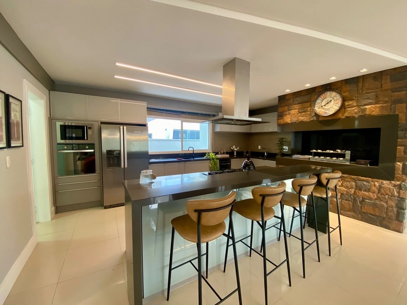 Sobrado Alto Padrão Mobiliado e Decorado no Condomínio Condado: 18ª foto da galeria de imagens do imóvel