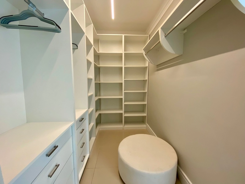 Sobrado Alto Padrão Mobiliado e Decorado no Condomínio Condado: 33ª foto da galeria de imagens do imóvel