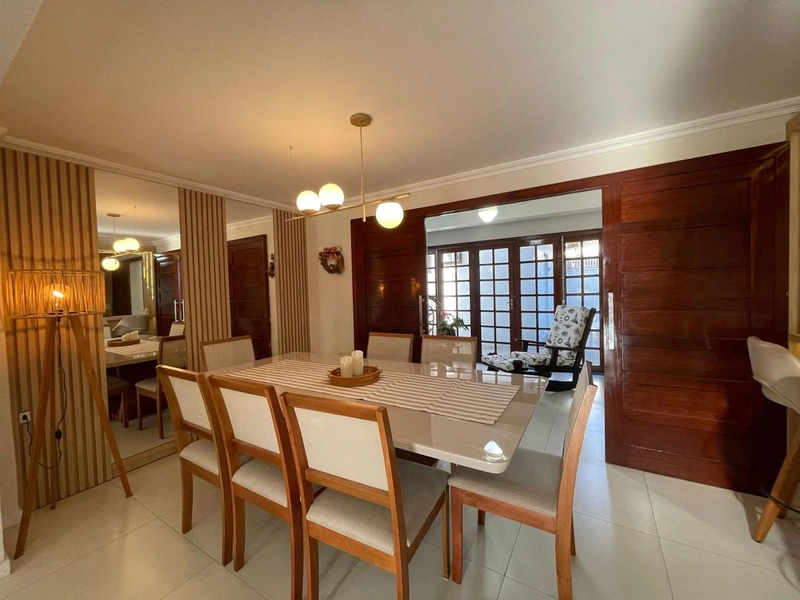 Casa em bairro bem povoado o ano inteiro: 5ª foto da galeria de imagens do imóvel