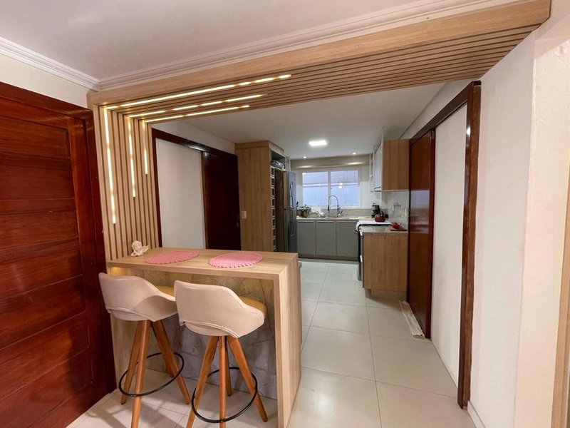 Casa em bairro bem povoado o ano inteiro: 6ª foto da galeria de imagens do imóvel