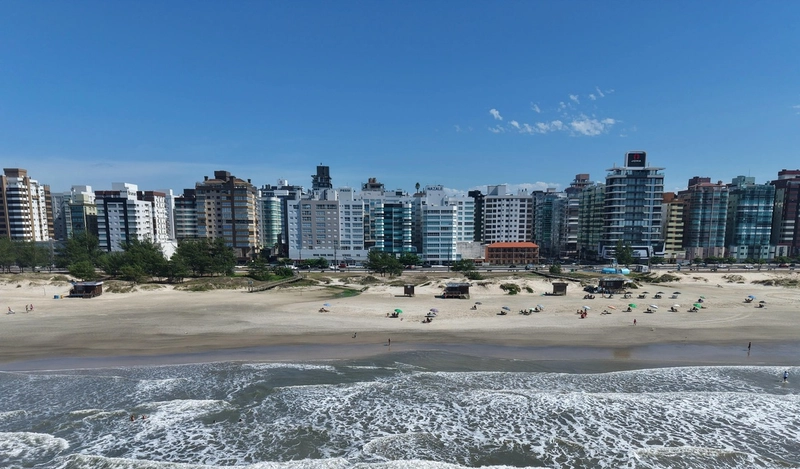 APARTAMENTO RARIDADE À VENDA NA BEIRA-MAR EM CAPÃO DA CANOA!: 26ª foto da galeria de imagens do imóvel