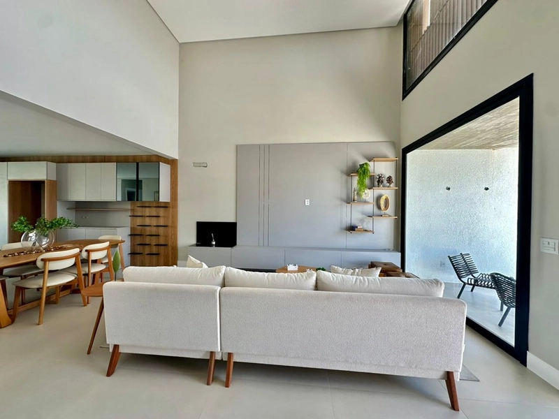 CASA EM CONDOMINIO DE LUXO FECHADO!!!: 5ª foto da galeria de imagens do imóvel