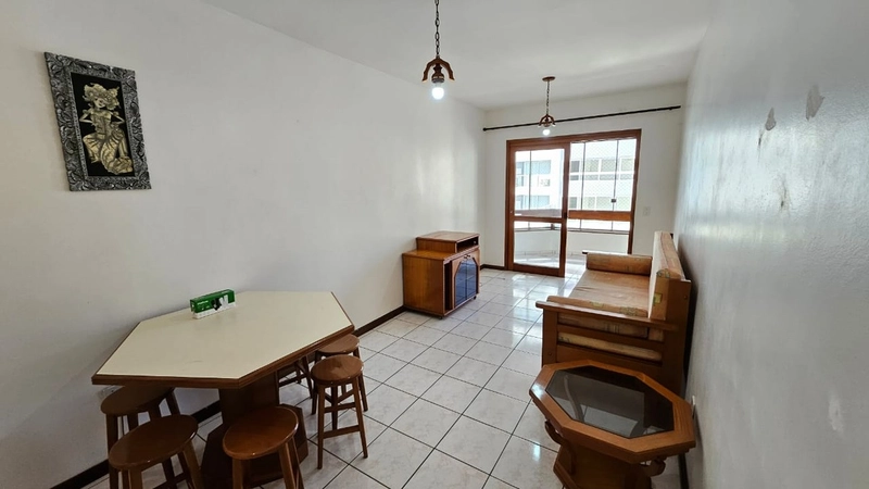 Apartamento próximo a praça Luis Bassani!: 1ª foto da galeria de imagens do imóvel