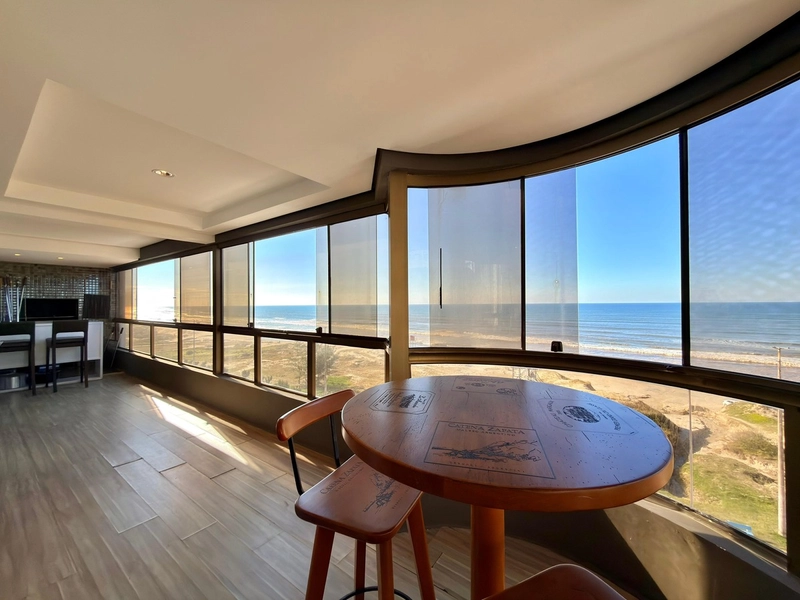 Novidade beira-mar, vista panorâmica de esquina, vista mar 180°: 3ª foto da galeria de imagens do imóvel