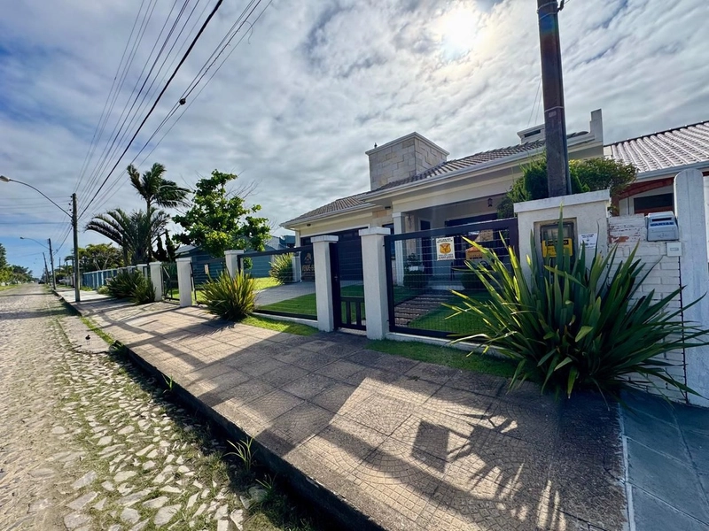 Casa no centro de Xangri-lá a venda!: 3ª foto da galeria de imagens do imóvel