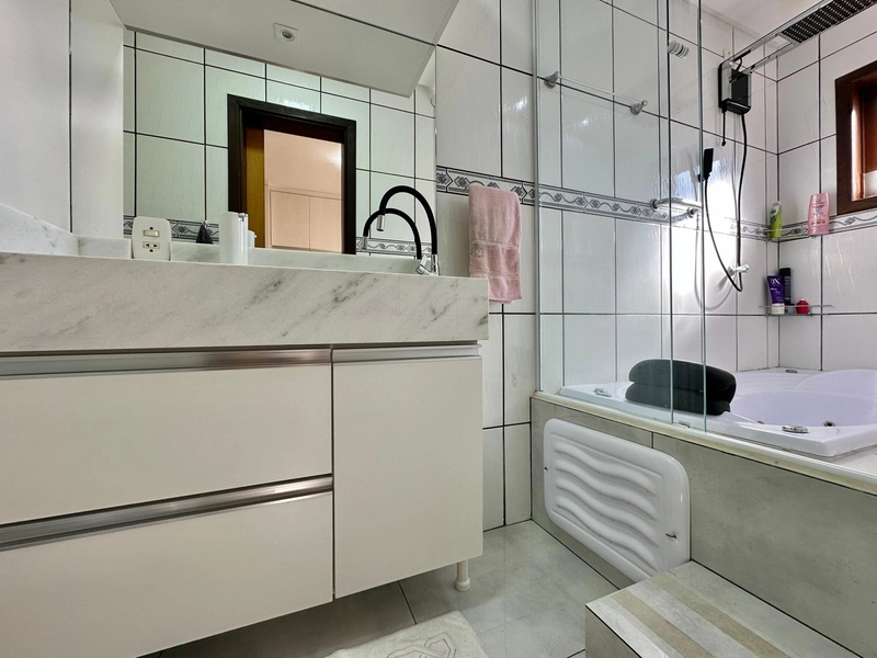 OPORTUNIDADE À VENDA CASA COM TERRENO INTEIRO: 22ª foto da galeria de imagens do imóvel