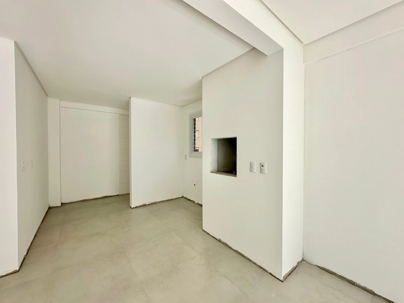 APARTAMENTO AMPLO COM SACADA DE FRENTE, JUNTO AO MAR: 7ª foto da galeria de imagens do imóvel