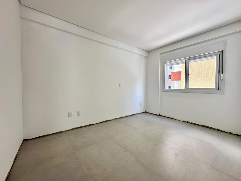 APARTAMENTO AMPLO COM SACADA DE FRENTE, JUNTO AO MAR: 11ª foto da galeria de imagens do imóvel