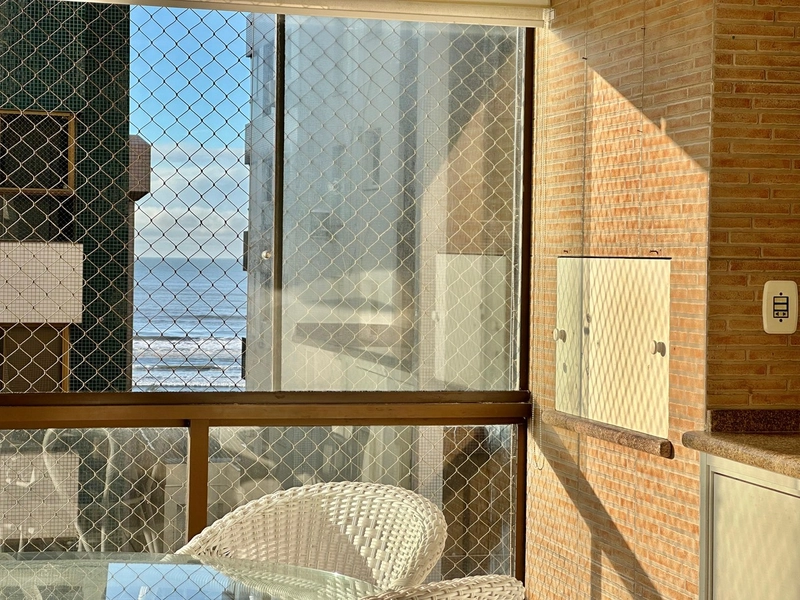 OPORTUNIDADE JUNTO AO MAR E PRAÇA LUIZ BASSANI !