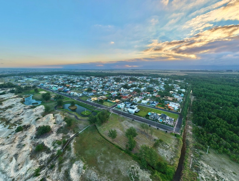 LOTES JUNTO AO MAR EM CAPÃO DA CANOA: 17ª foto da galeria de imagens do imóvel