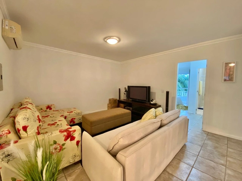 SOBRADO EM CONDOMÍNIO FECHADO – COMPLETO, MOBILIADO E DECORADO!: 2ª foto da galeria de imagens do imóvel