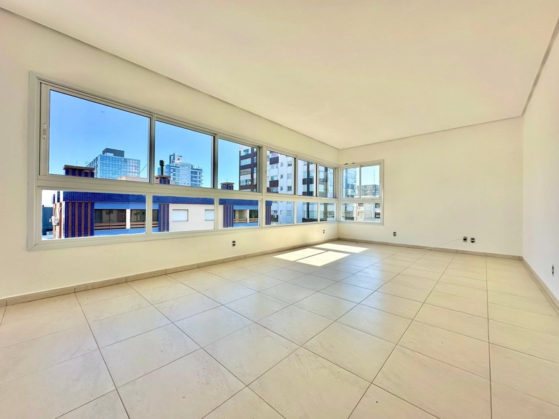 APARTAMENTO À VENDA SACADA DE FRENTE EM CAPÃO DA CANOA!: 1ª foto da galeria de imagens do imóvel