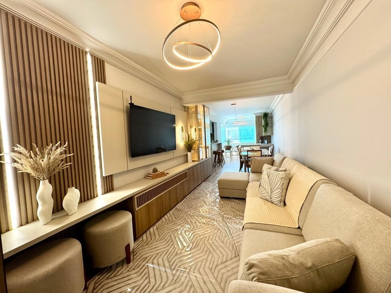 3 DORMITÓRIOS IMPECAVEL EM LOCALIZAÇÃO PRIVILEGIADA