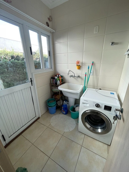 CASA EM CONDOMÍNIO COM ACESSO PARA LAGOA DOS QUADROS: 13ª foto da galeria de imagens do imóvel