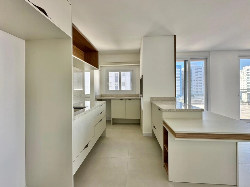 APARTAMENTO À VENDA  COM TERRAÇO, INFRA INCRÍVEL E VISTA PARA PRAÇA: 12ª foto da galeria de imagens do imóvel