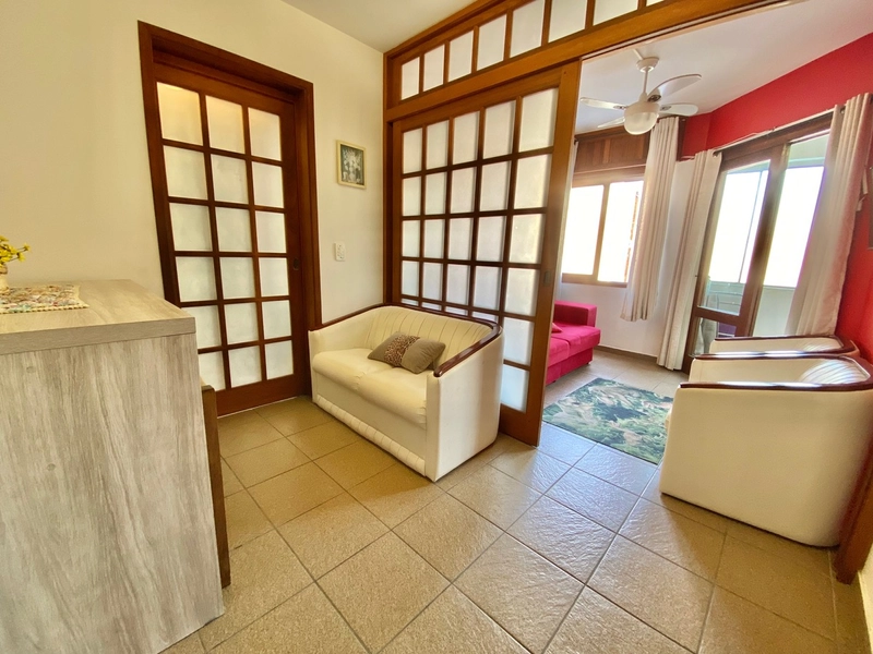 No centro de Capão da Canoa!: 2ª foto da galeria de imagens do imóvel