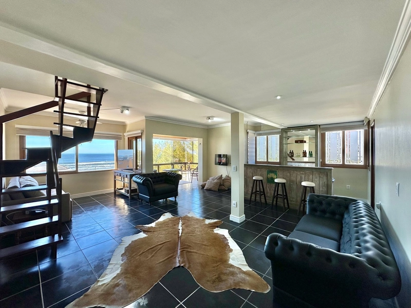 COBERTURA DUPLEX COM TERRAÇO VISTA LIBERADA PARA O MAR E PRAÇA FLÁVIO: 3ª foto da galeria de imagens do imóvel