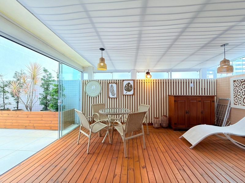 APARTAMENTO COM TERRAÇO EM “L” EM CAPÃO DA CANOA À VENDA: 3ª foto da galeria de imagens do imóvel