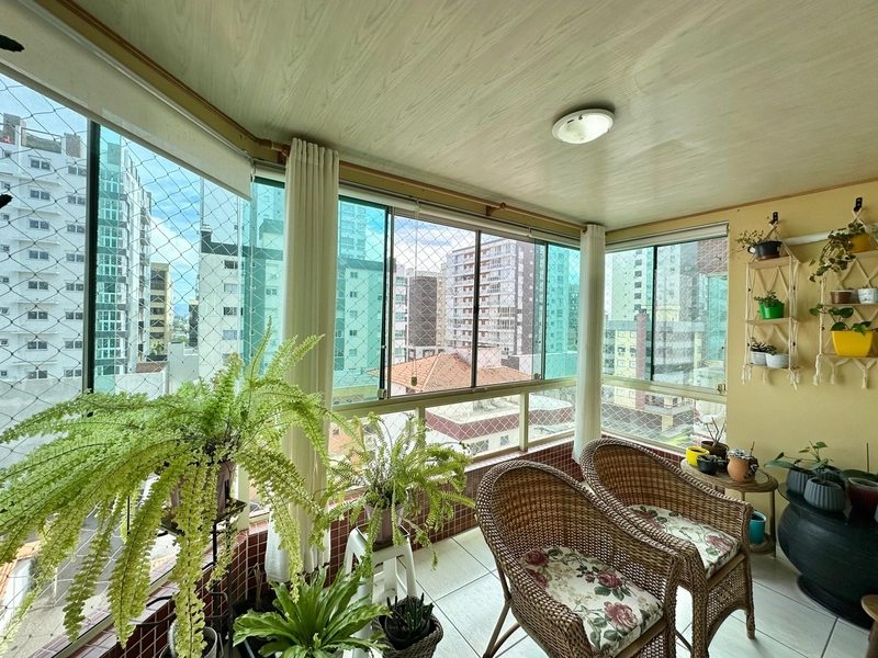 APARTAMENTO À VENDA COM SACADA DE FRENTE: 5ª foto da galeria de imagens do imóvel