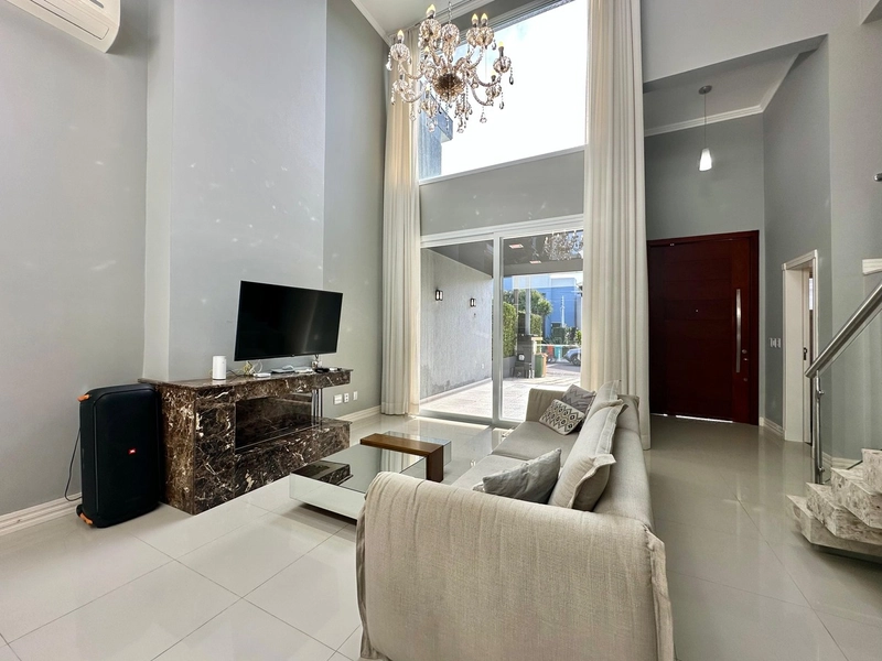 NOVIDADE A VENDA NO CONDADO: 6ª foto da galeria de imagens do imóvel