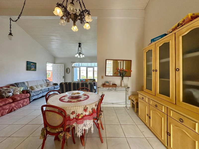 CASA À VENDA EM XANGRI-LÁ 02 terrenos, 12x30 cada um: 3ª foto da galeria de imagens do imóvel
