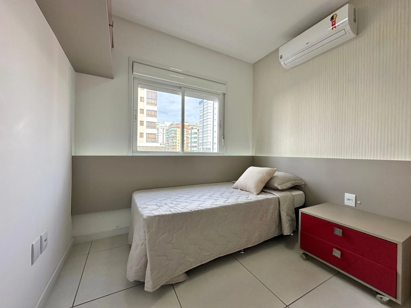 APARTAMENTO FRENTE AVENIDA E VISTA MAR: 14ª foto da galeria de imagens do imóvel