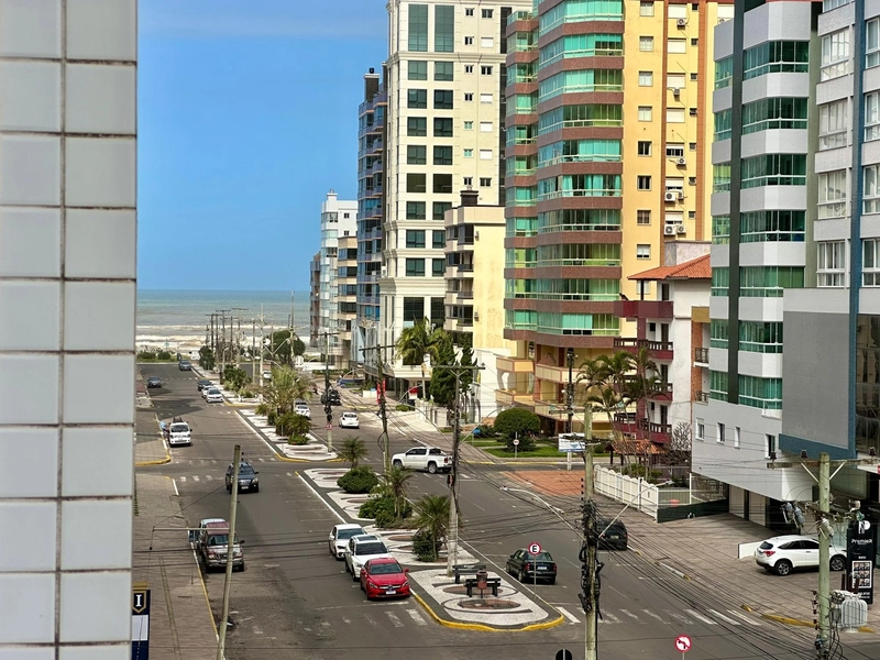 APARTAMENTO FRENTE AVENIDA E VISTA MAR: 3ª foto da galeria de imagens do imóvel