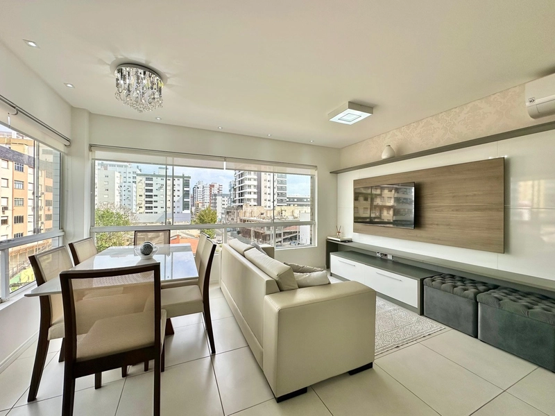 APARTAMENTO FRENTE AVENIDA E VISTA MAR: 5ª foto da galeria de imagens do imóvel