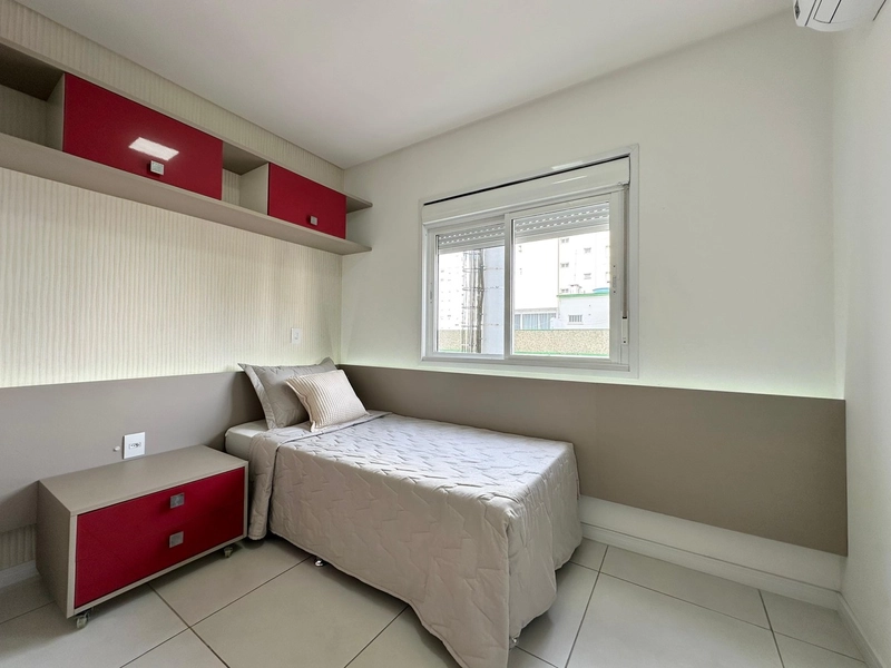 APARTAMENTO FRENTE AVENIDA E VISTA MAR: 13ª foto da galeria de imagens do imóvel