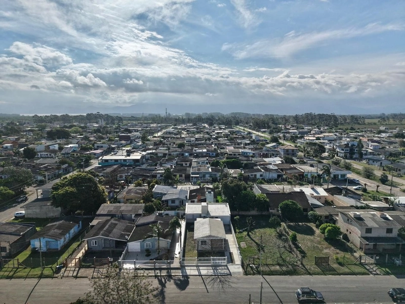 CASA À VENDA EM CAPÃO DA CANOA: 21ª foto da galeria de imagens do imóvel